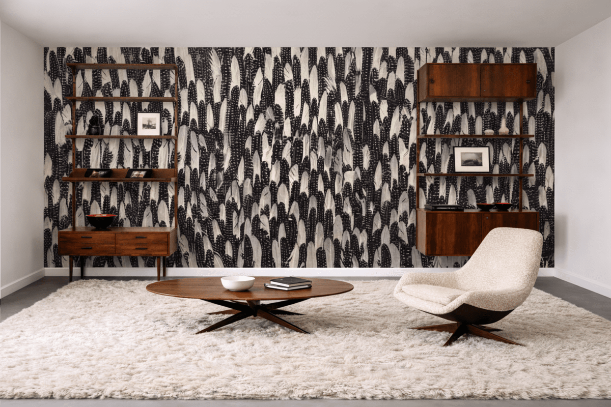 Feathered Ink Stratum